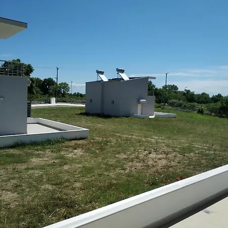 Villa Vila Rouk *